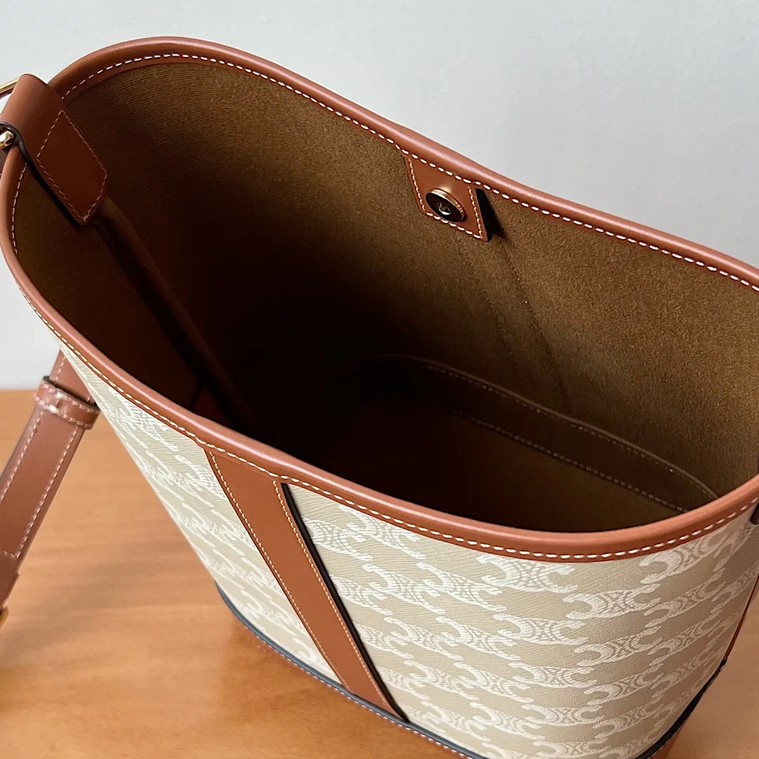 Классические Сумки Женские Celine 11692448