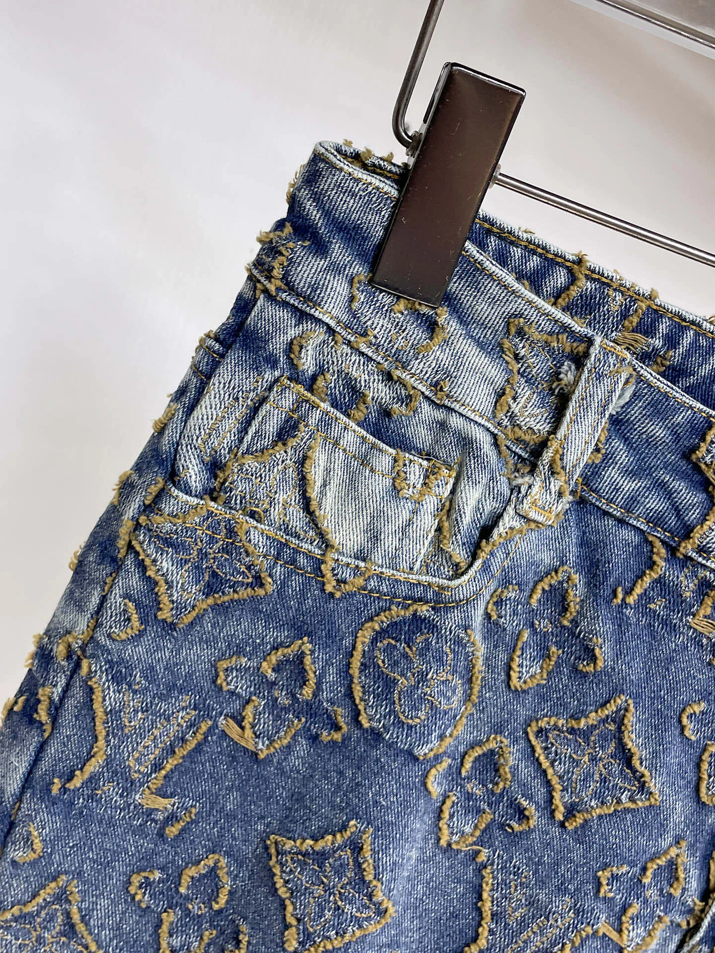 Джинсы Мужские Louis Vuitton 18345642