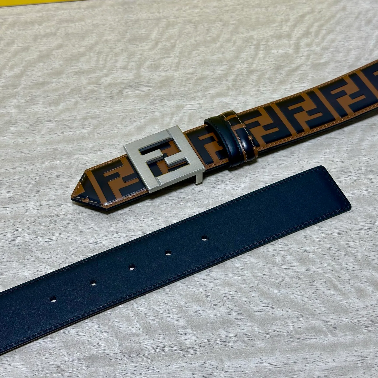 Ремни Fendi 17926195