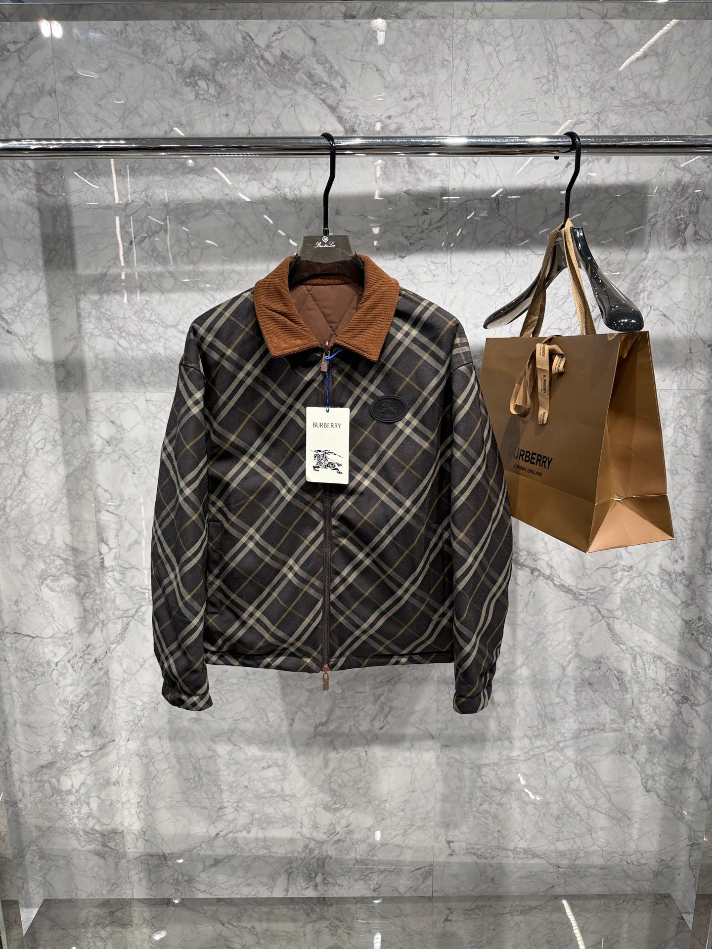 Куртки И Пуховики Женские Burberry 18462501
