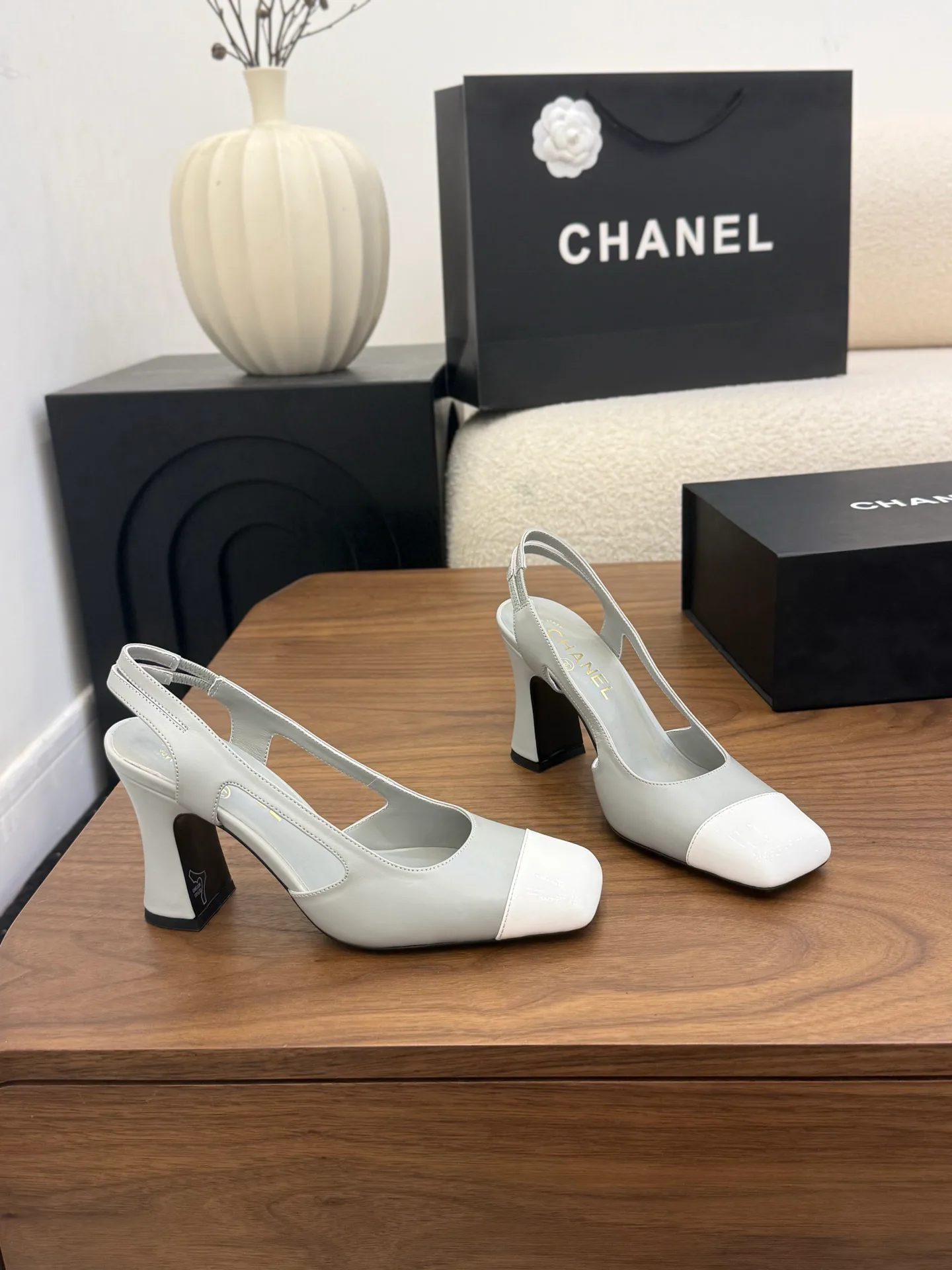 Туфли Женские Chanel 13230709