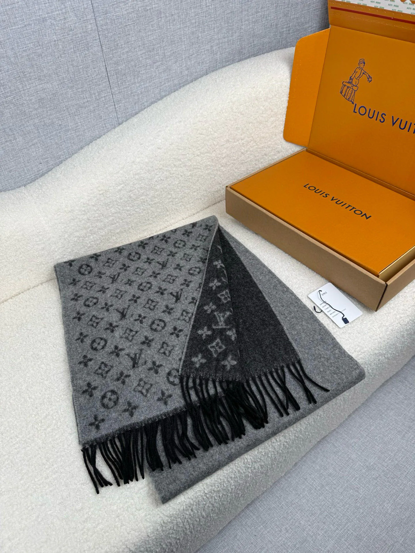Шарфы Louis Vuitton 692782