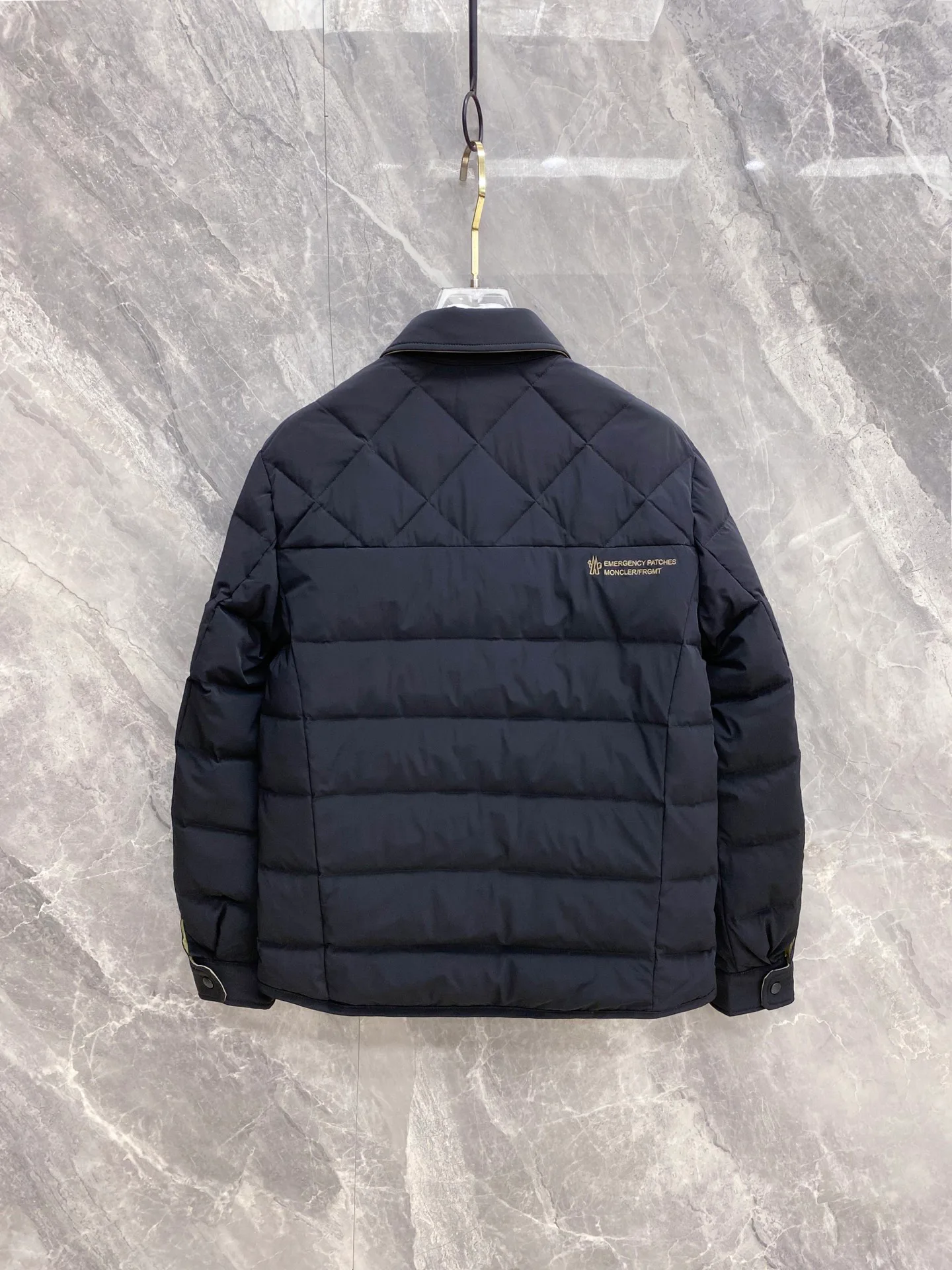 Куртки И Пуховики Мужские Moncler 619056
