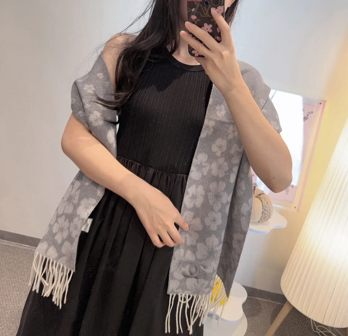 Шарфы Chanel 288345