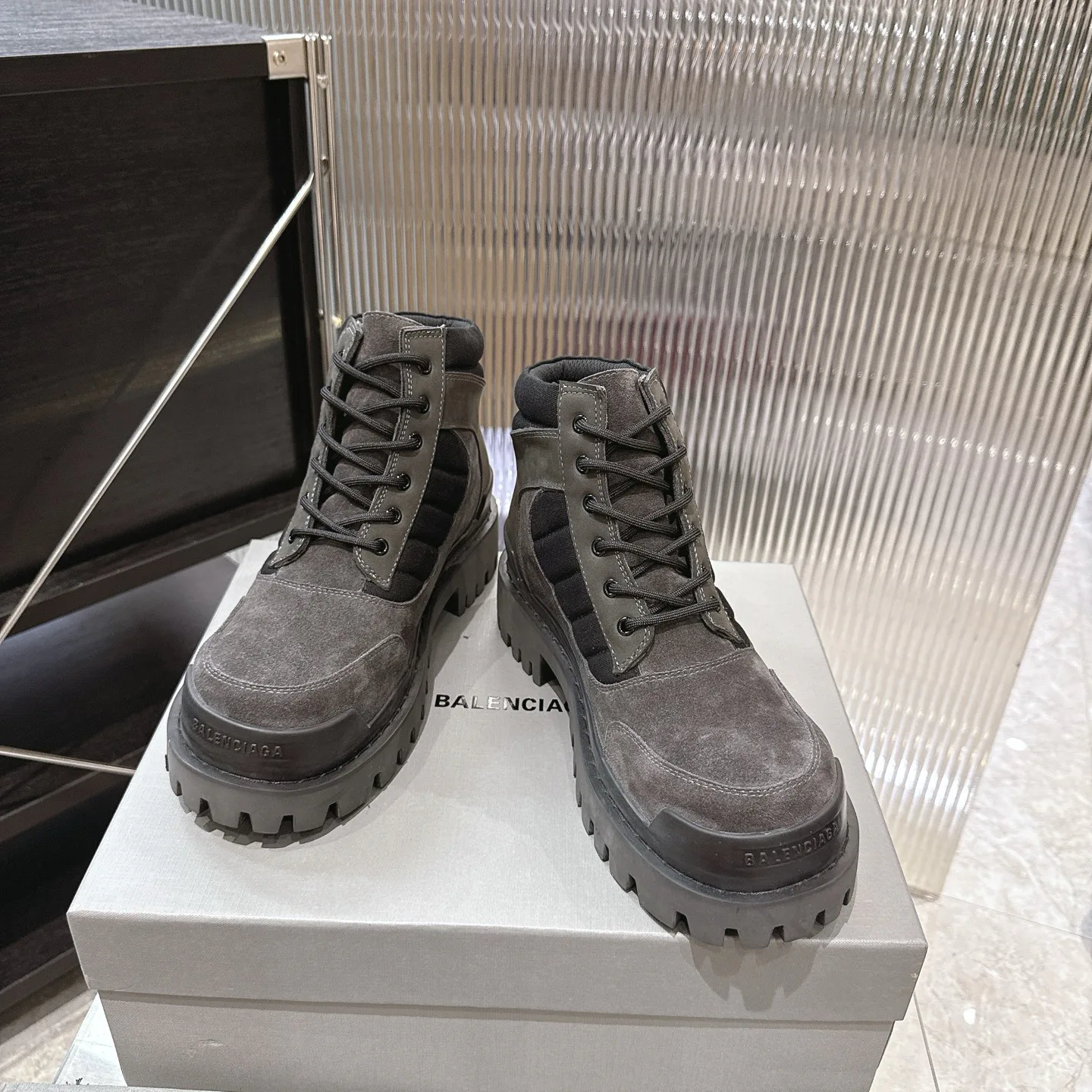 Ботинки Мужские Balenciaga 18598041