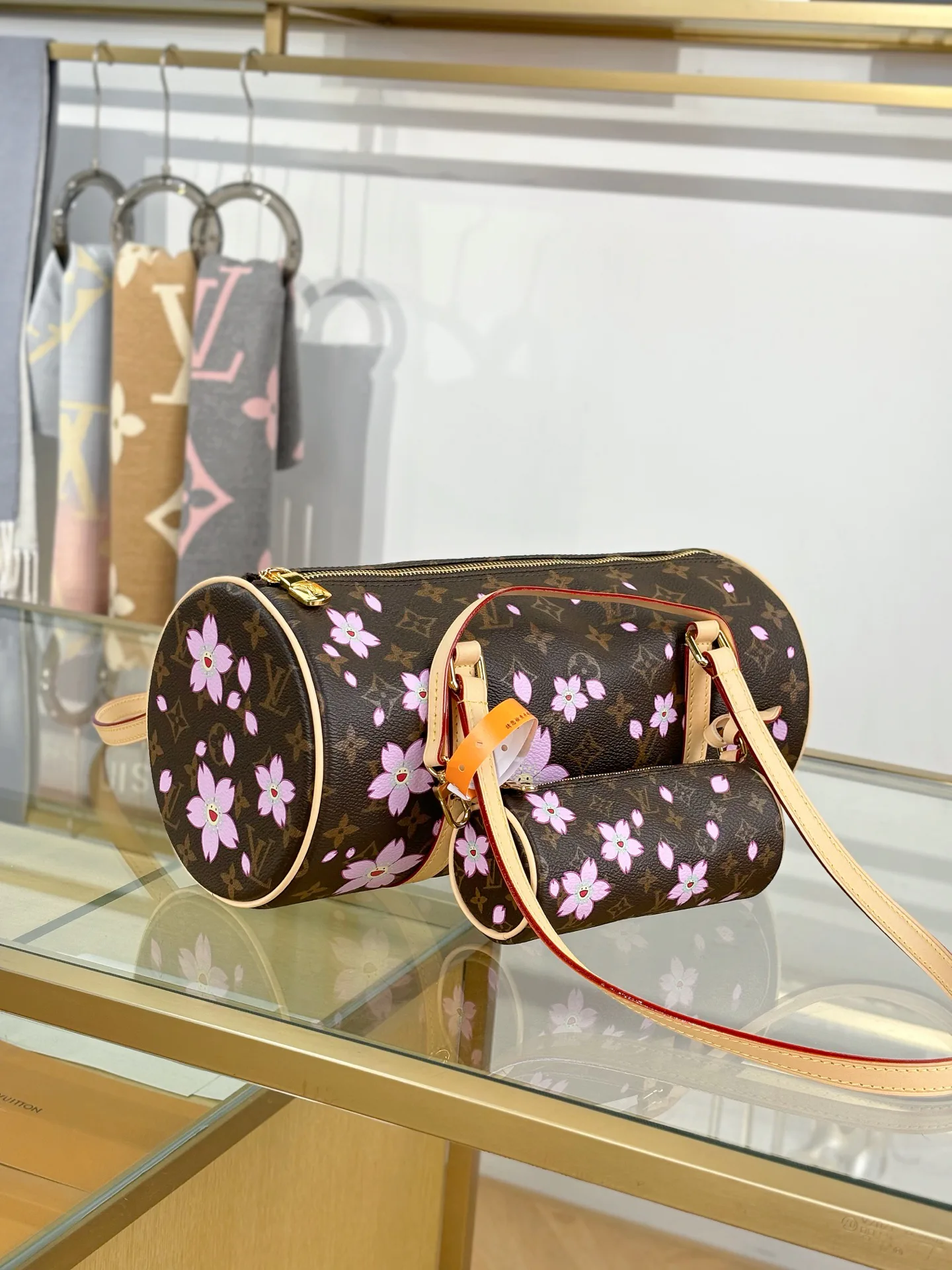 Классические Сумки Женские Louis Vuitton 17979877