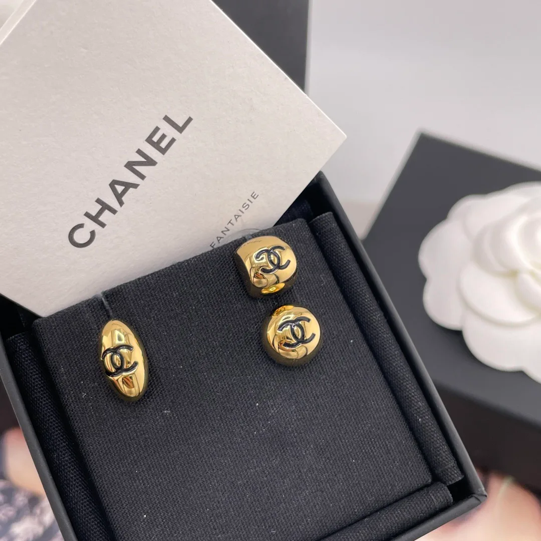 Бижутерия Chanel 18059153