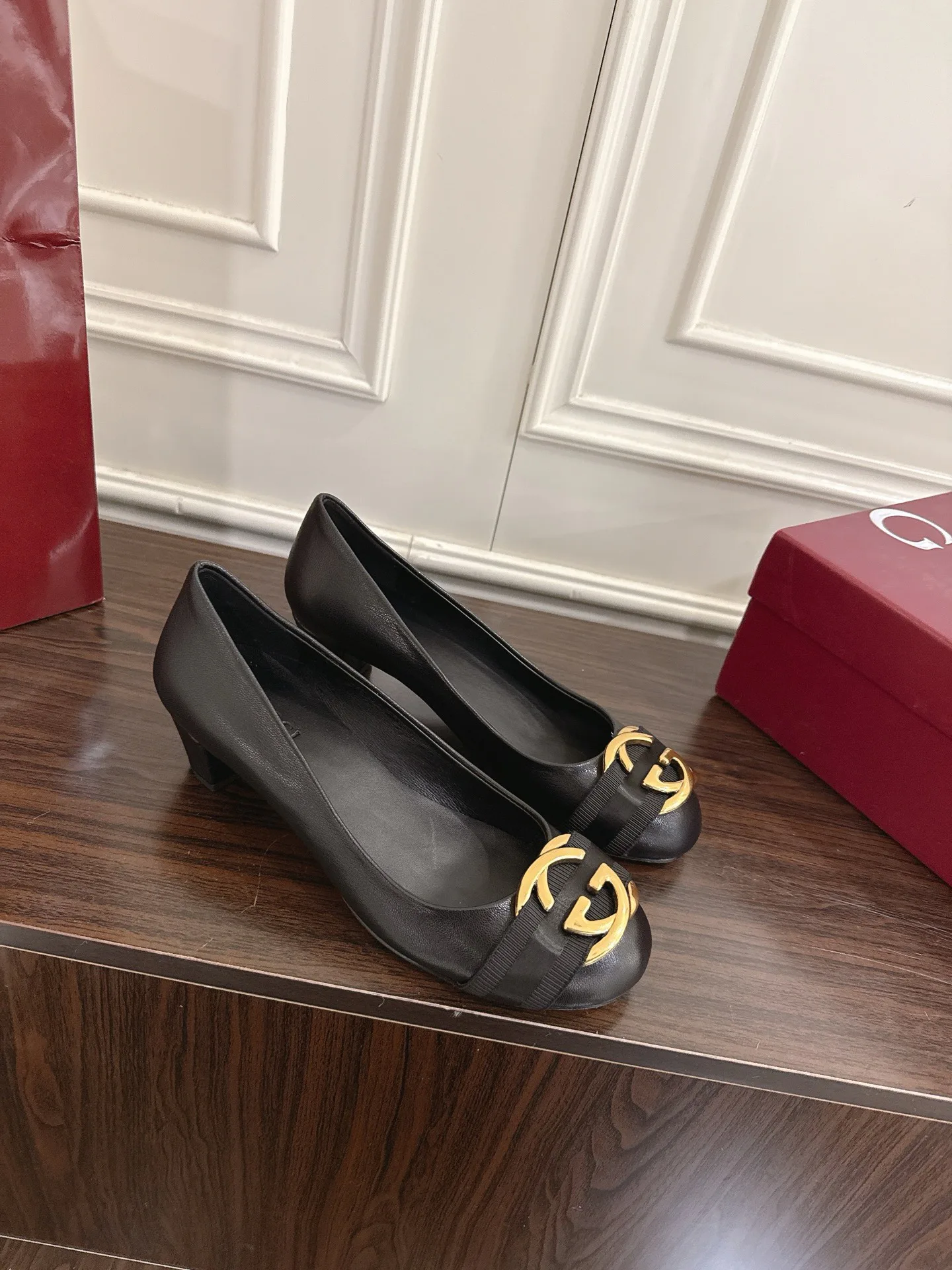 Туфли Женские Gucci 402439