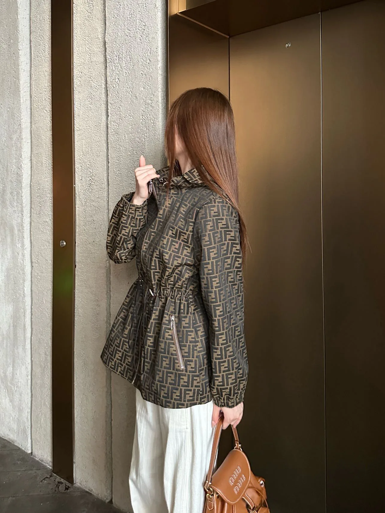 Куртки И Пуховики Женские Fendi 18428984