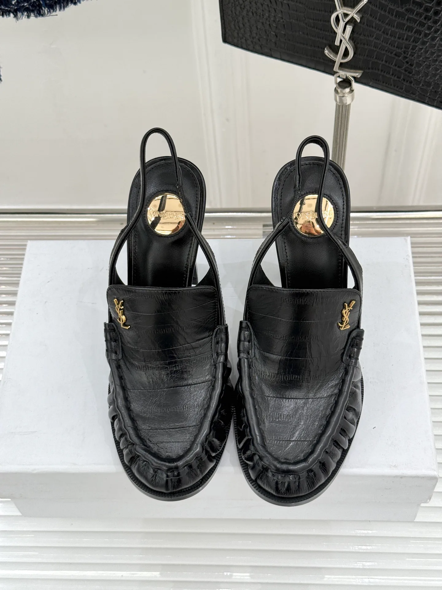 Босоножки Женские Saint Laurent 11312313
