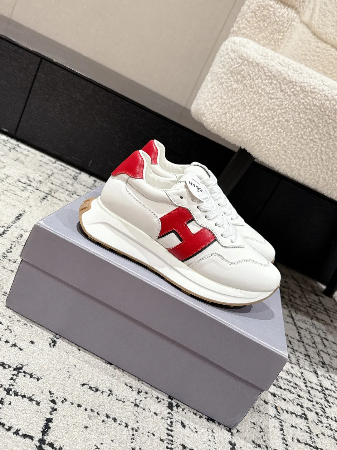 Кроссовки Женские Hogan 393102