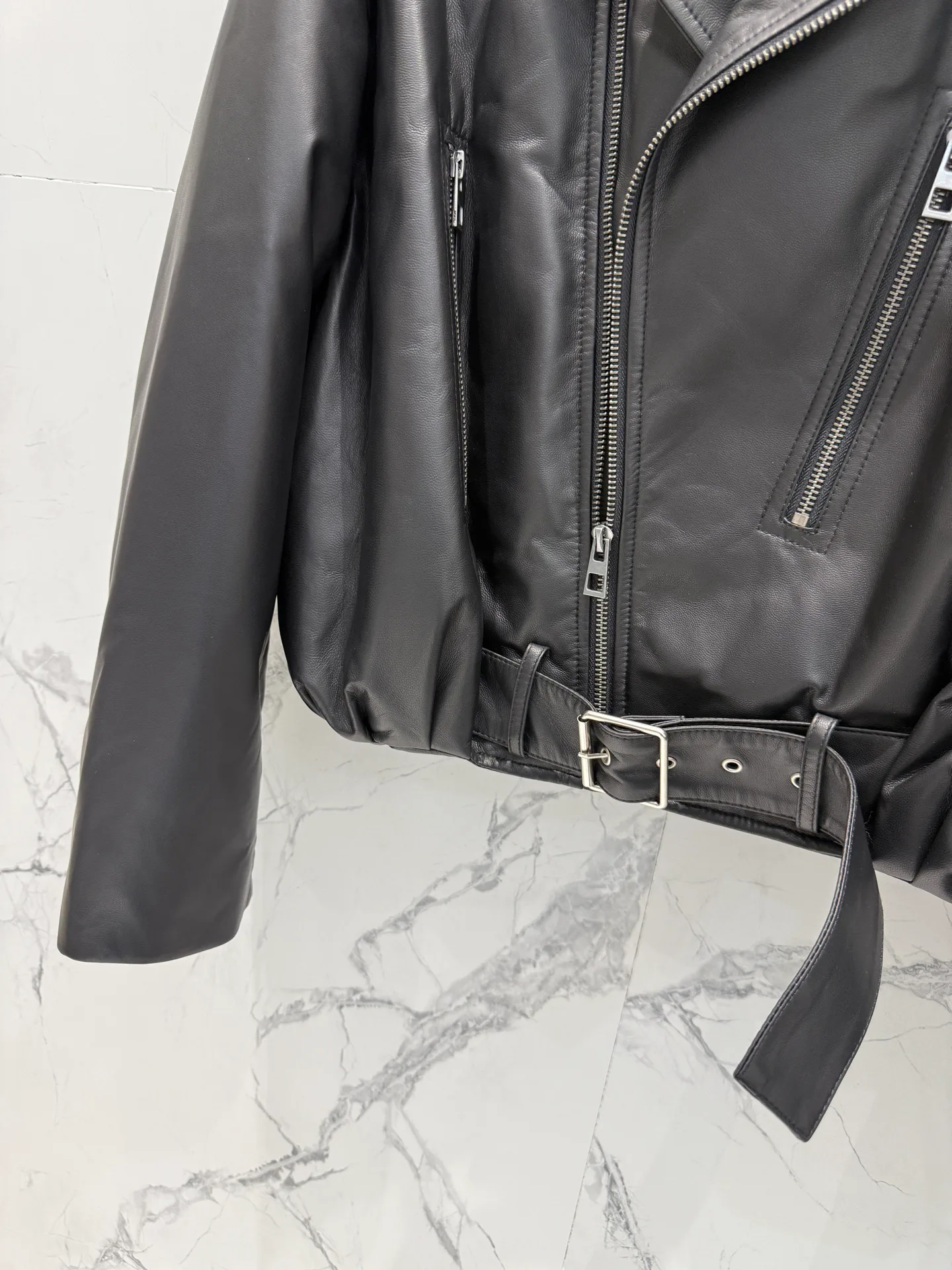 Кожаные Куртки И Дублёнки Женские Loewe 11868478