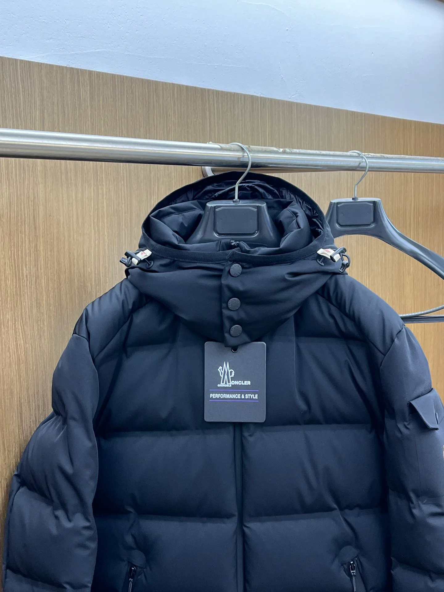 Куртки И Пуховики Мужские Moncler 18194605