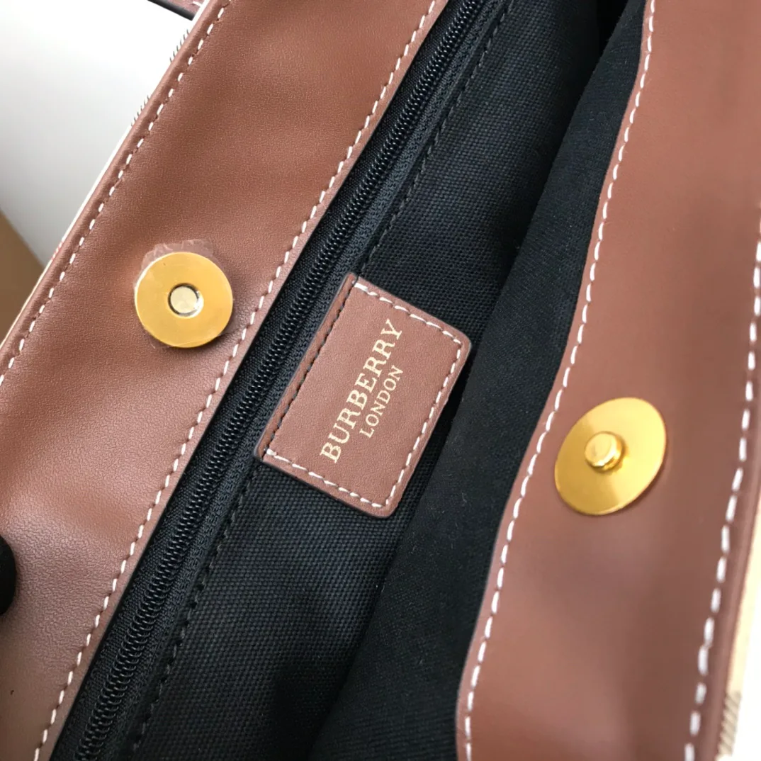 Классические Сумки Женские Burberry 11013020
