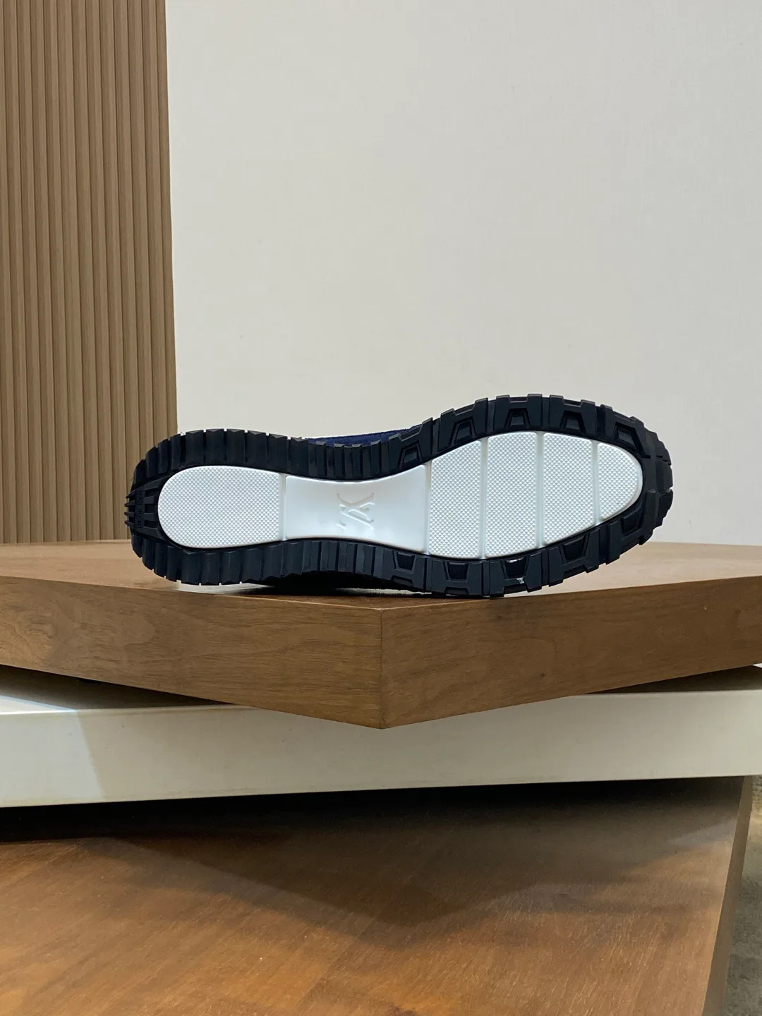 Кроссовки Мужские Louis Vuitton 860717