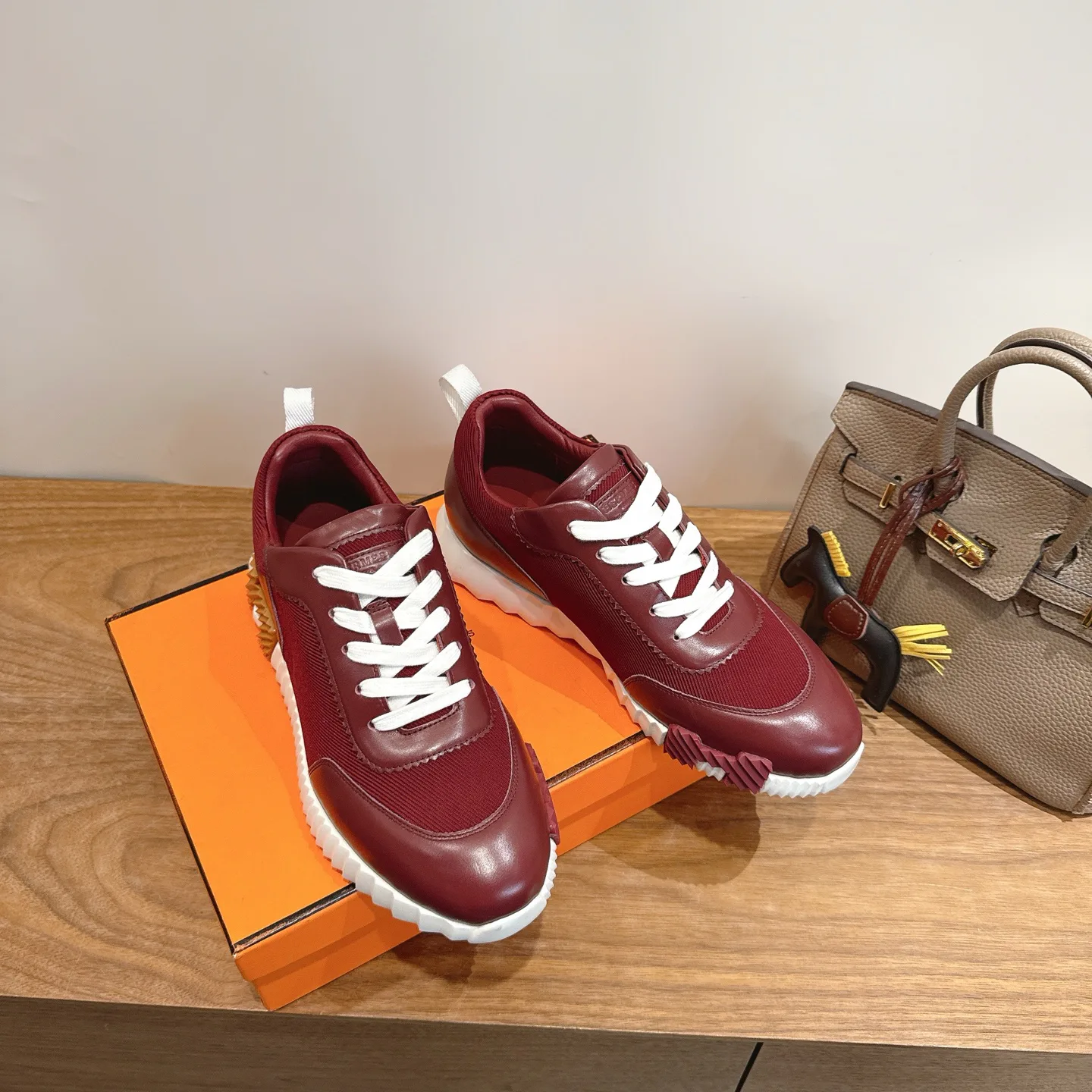 Кроссовки Женские Hermes 14710678