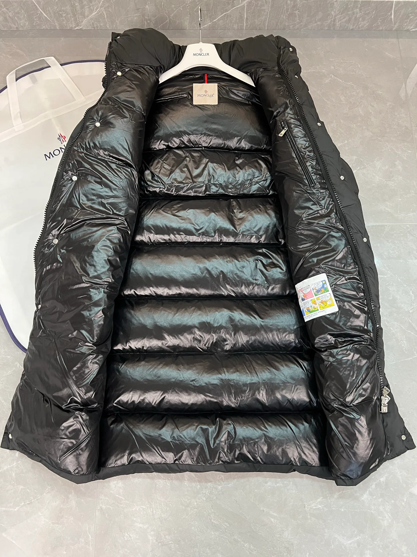 Куртки И Пуховики Женские Moncler 18599881