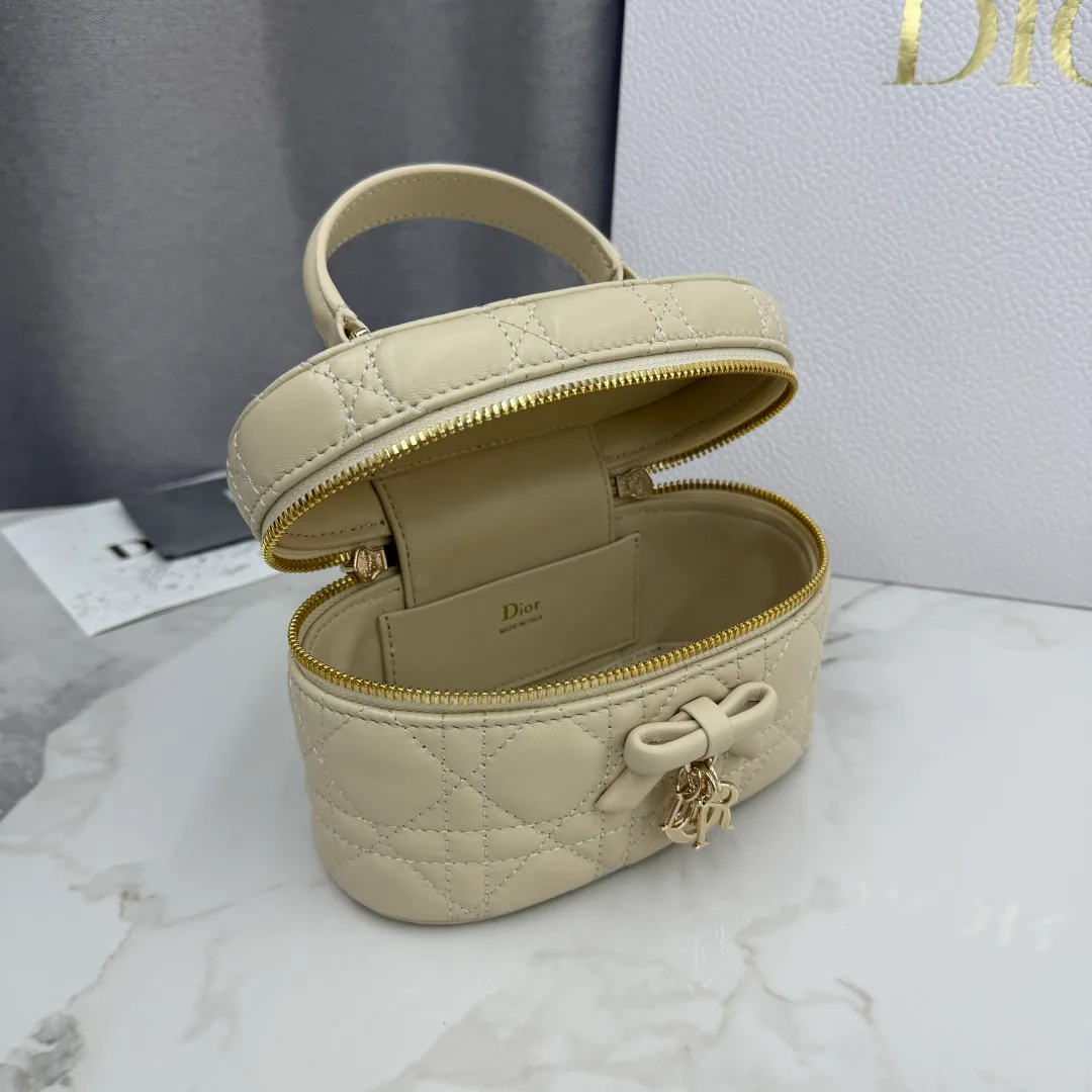 Классические Сумки Женские Christian Dior 11669098
