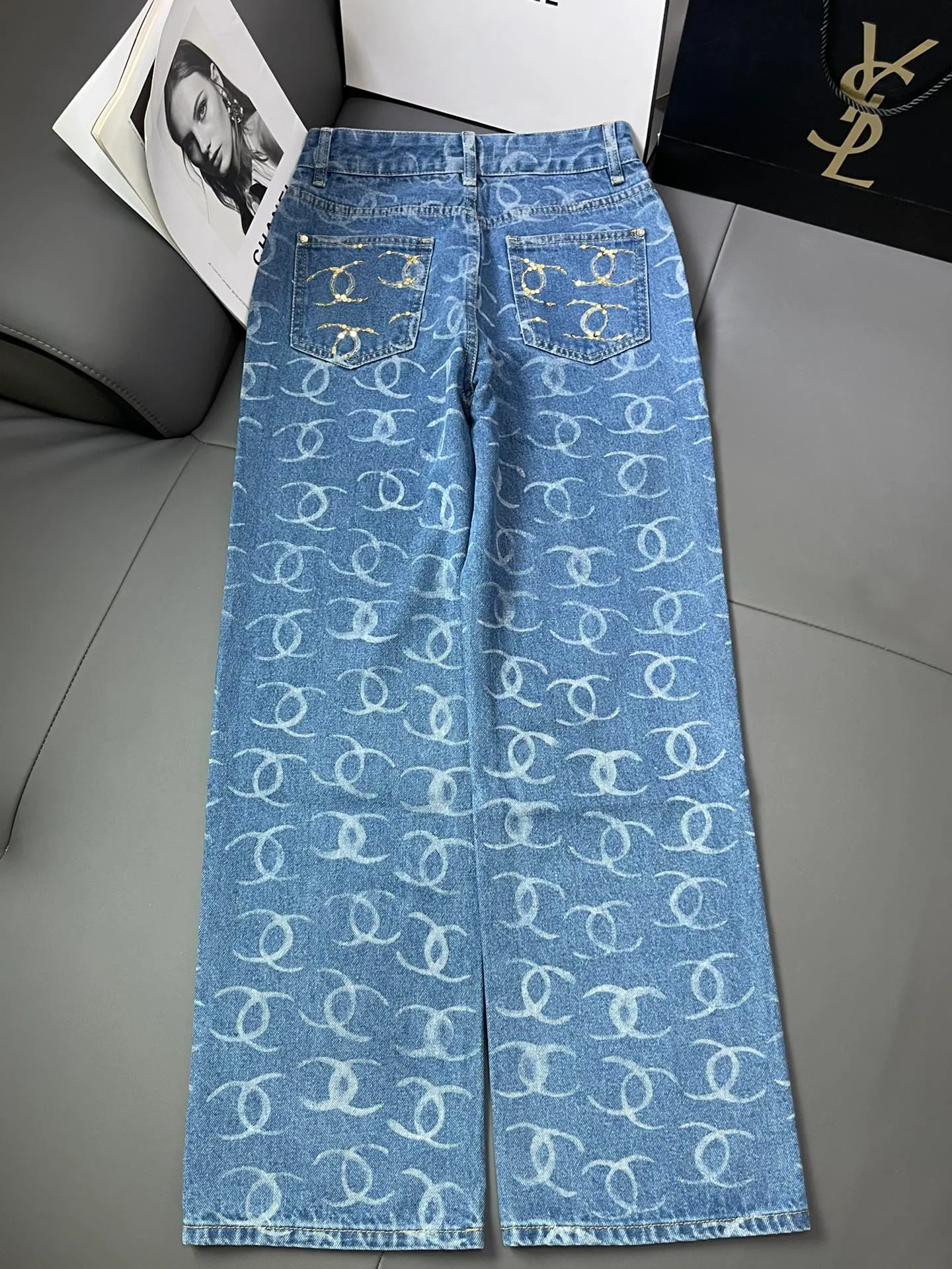 Джинсы Женские Chanel 17954537