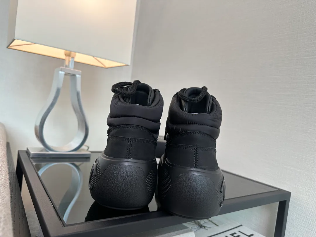 Кроссовки Женские Chanel 2937714
