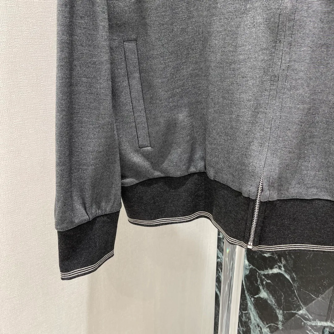 Куртки И Пуховики Женские Miu Miu 10656462