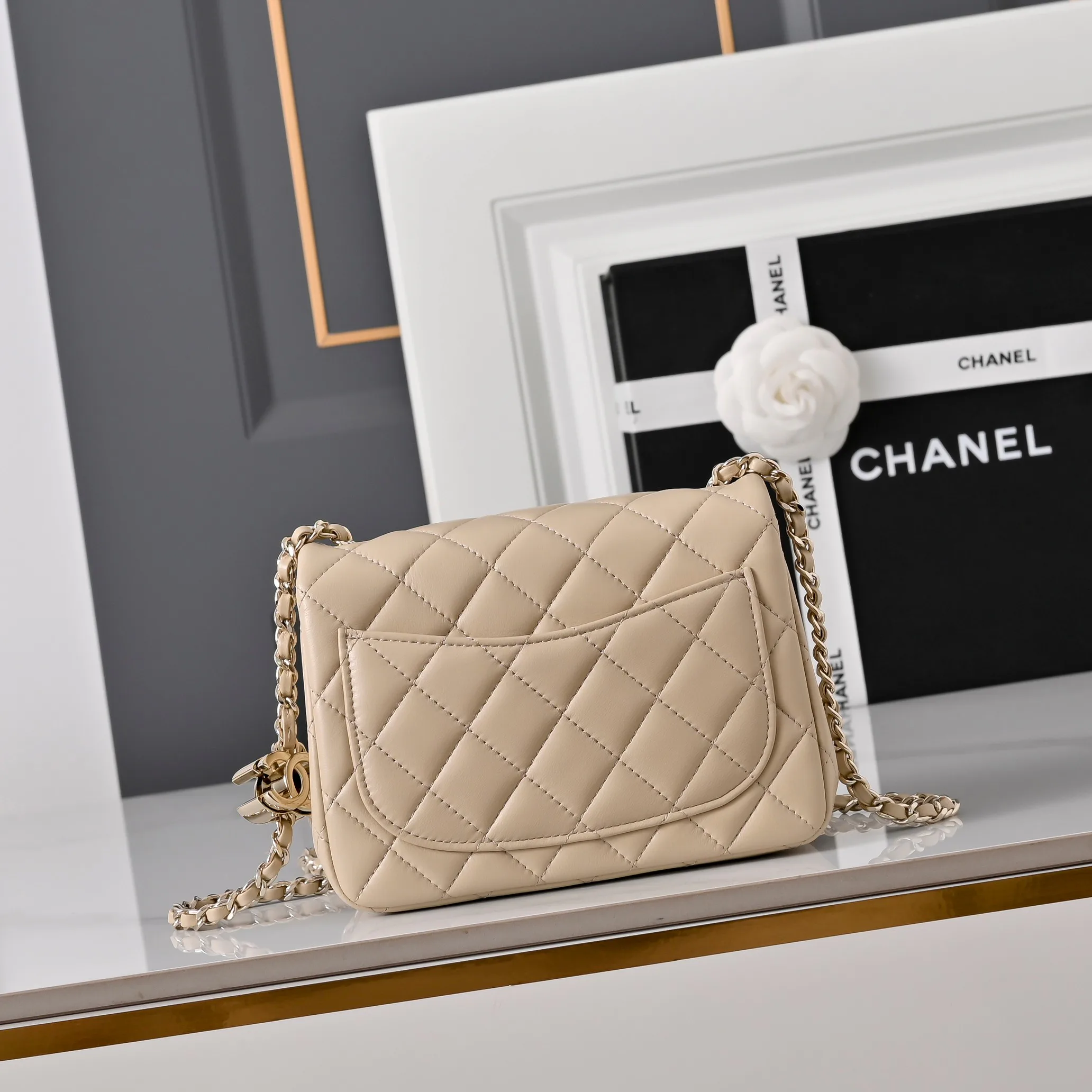 Классические Сумки Женские Chanel 18147939