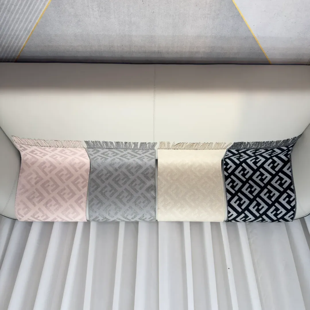 Шарфы Fendi 2397