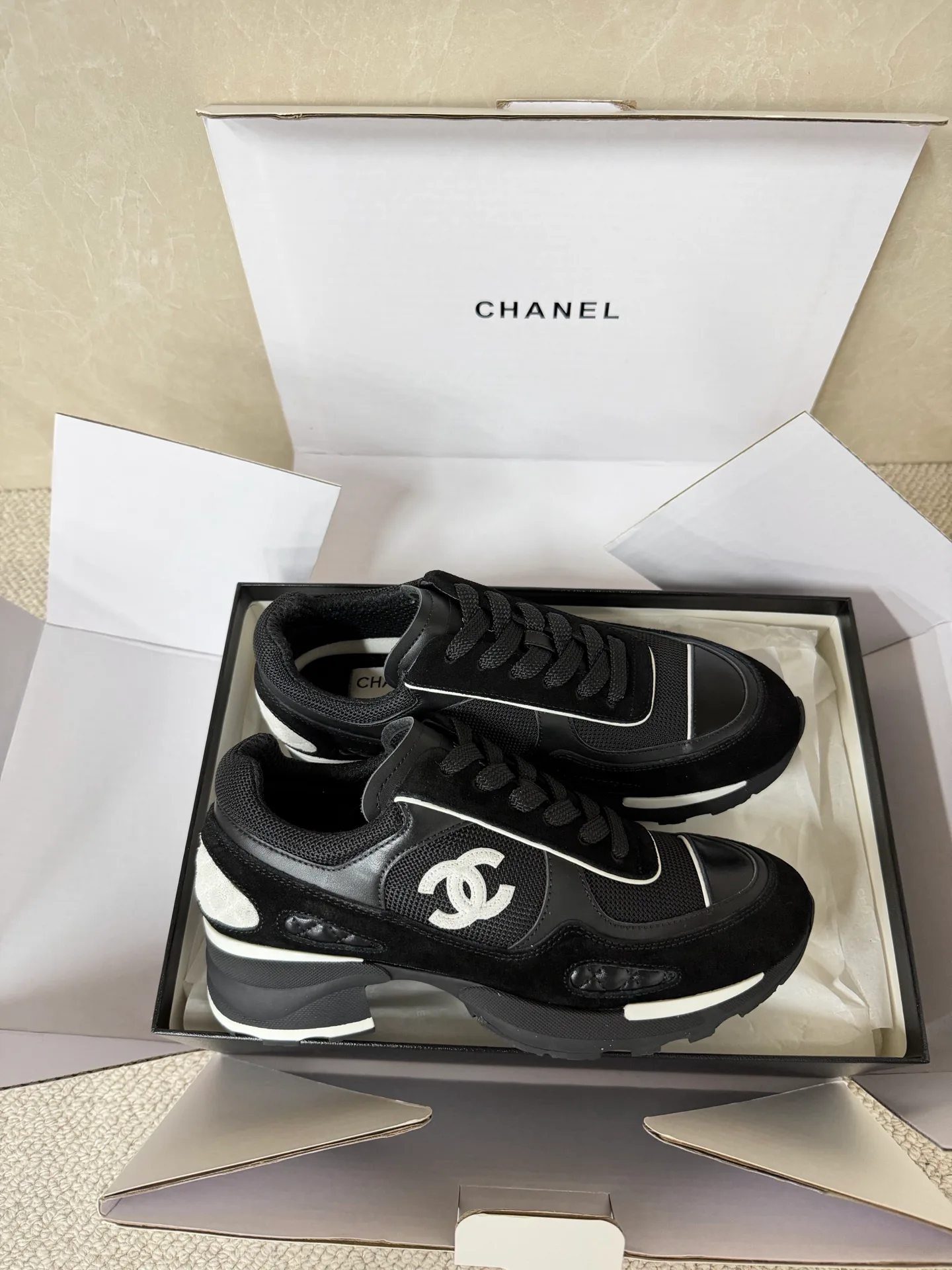 Кроссовки Женские Chanel 1679209