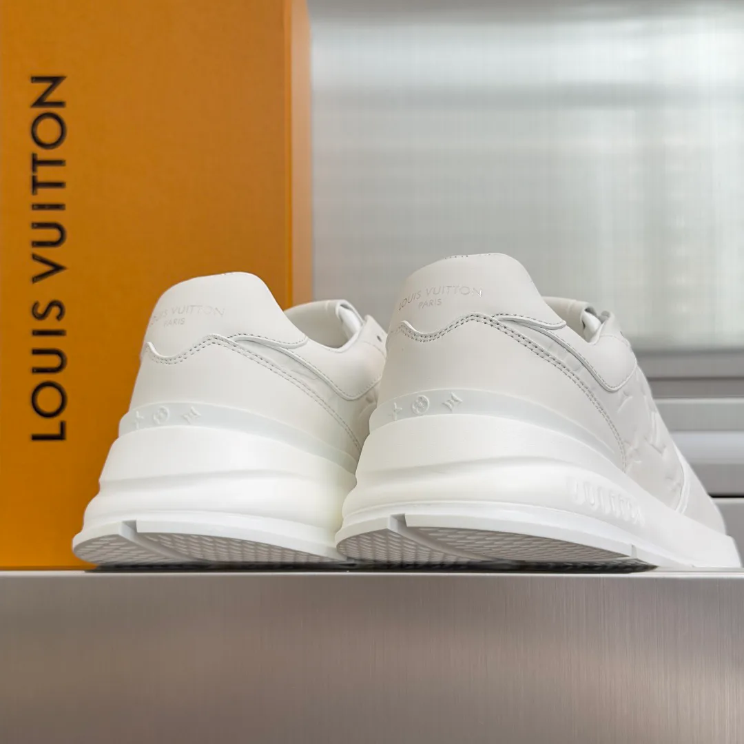 Кроссовки Мужские Louis Vuitton 17950776