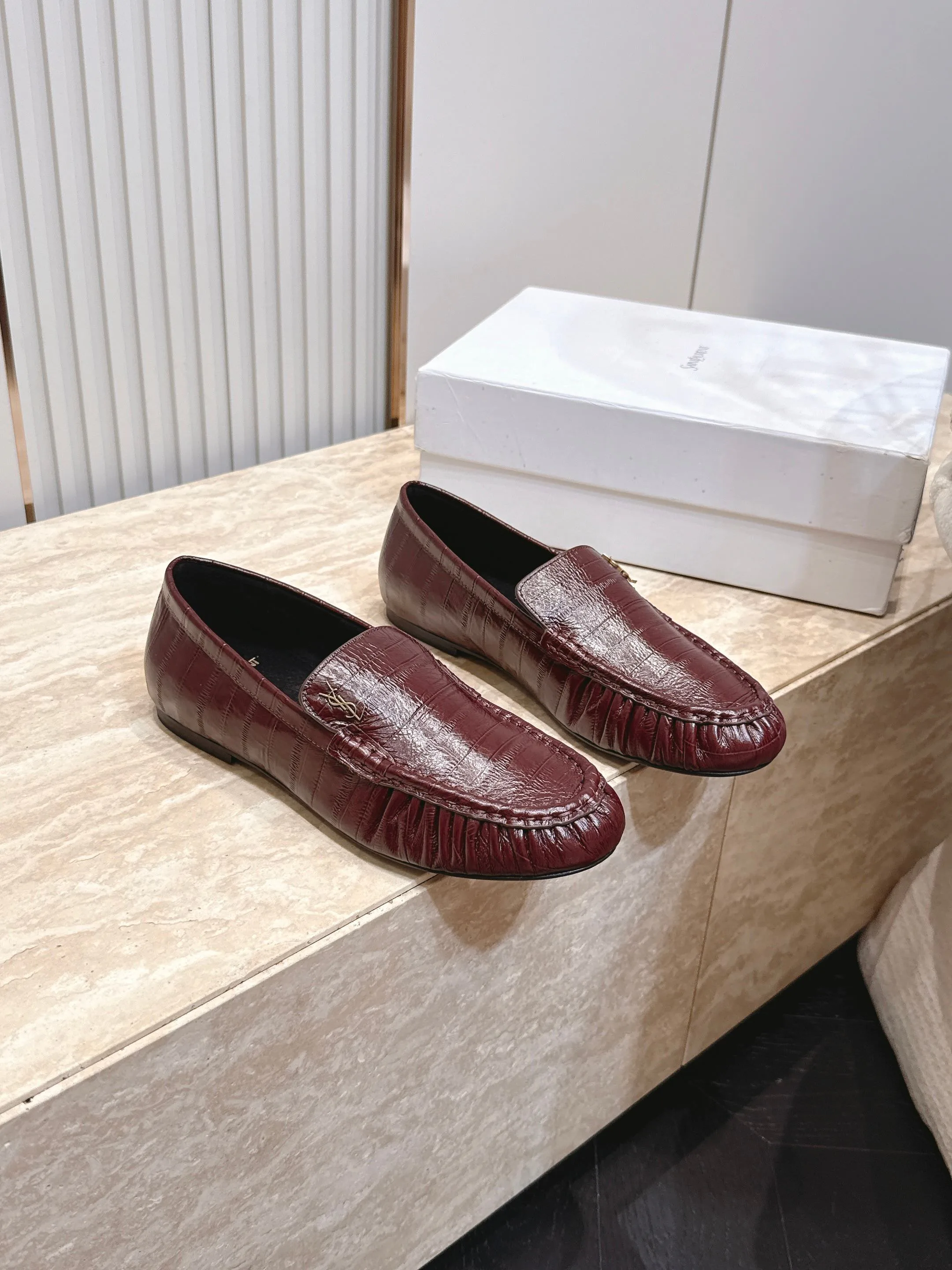 Лоферы И Мокасины Женские Saint Laurent 17701330