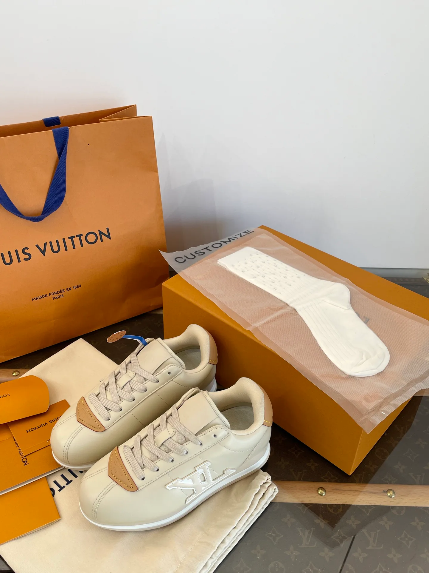 Кроссовки Женские Louis Vuitton 1285143