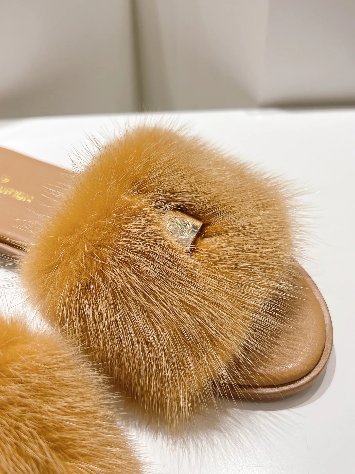 Шлепанцы Женские Louis Vuitton 11190732