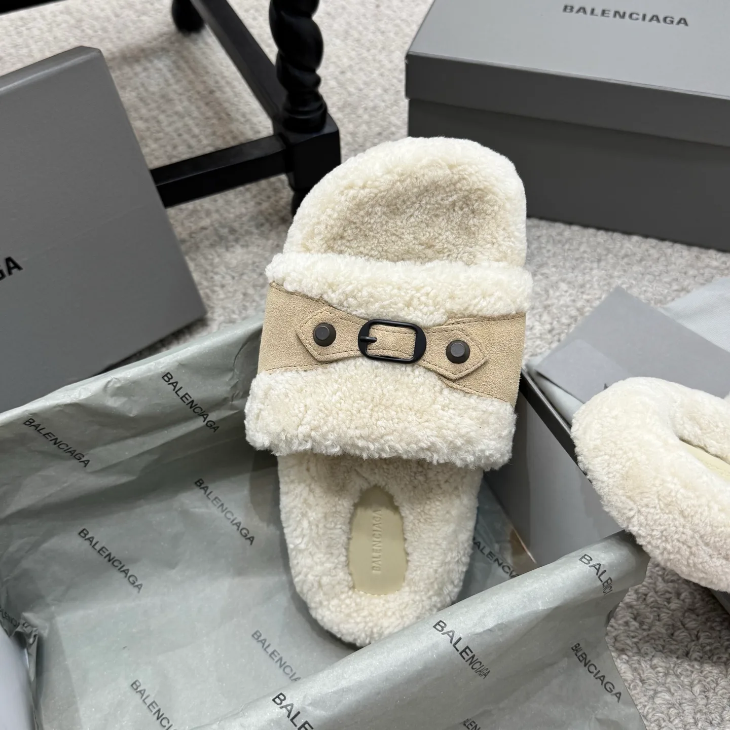 Тапочки Женские Balenciaga 204660