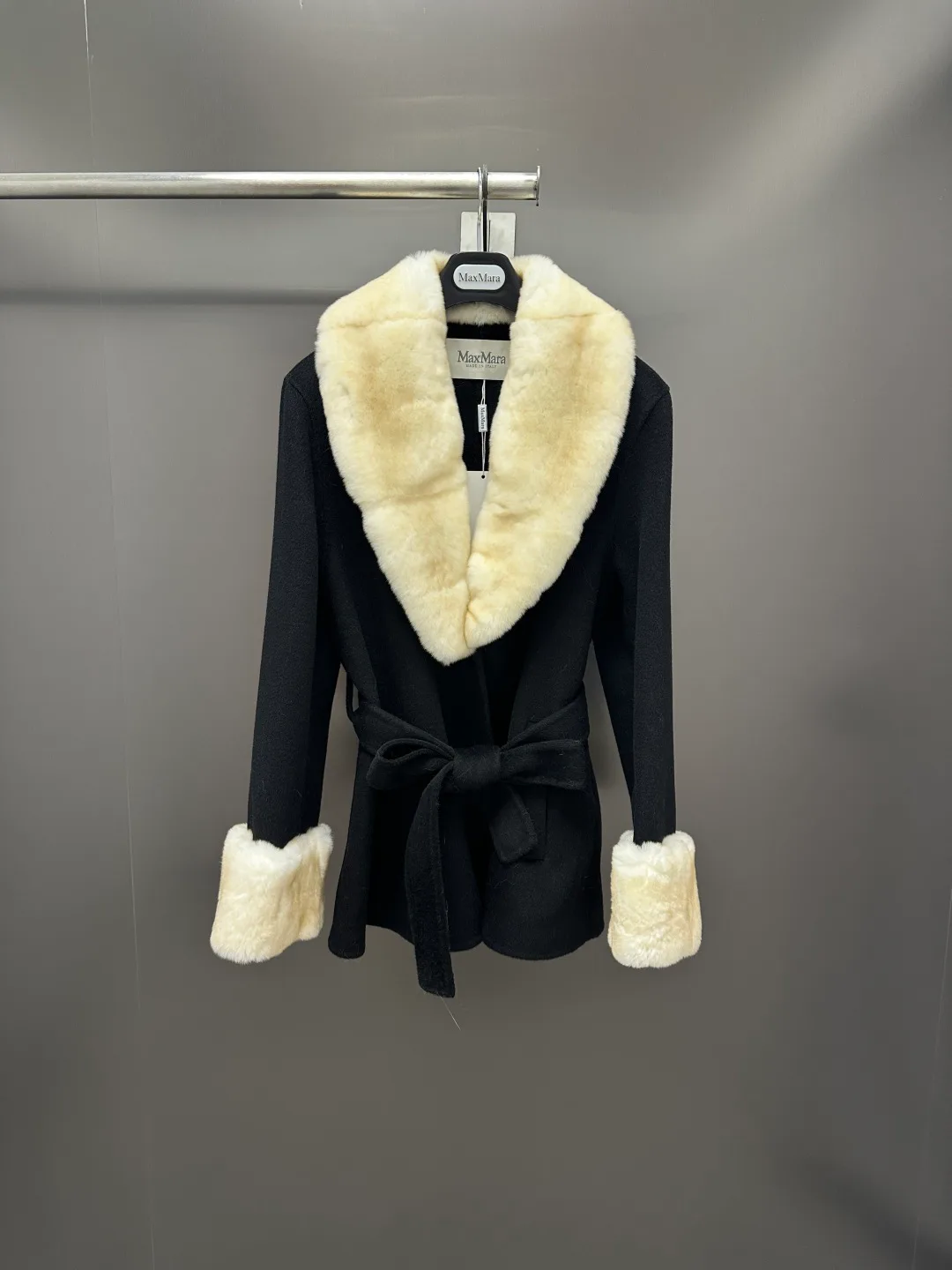 Пальто Женские Max Mara 18761639