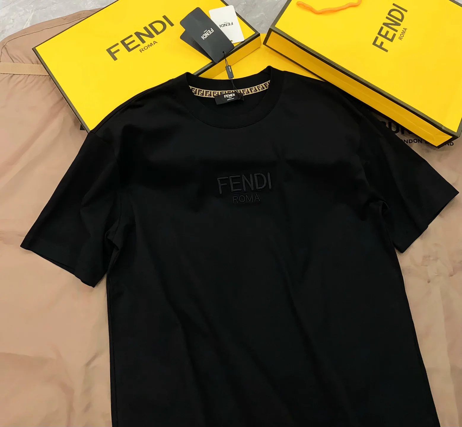 Футболки Мужские Fendi 13441686