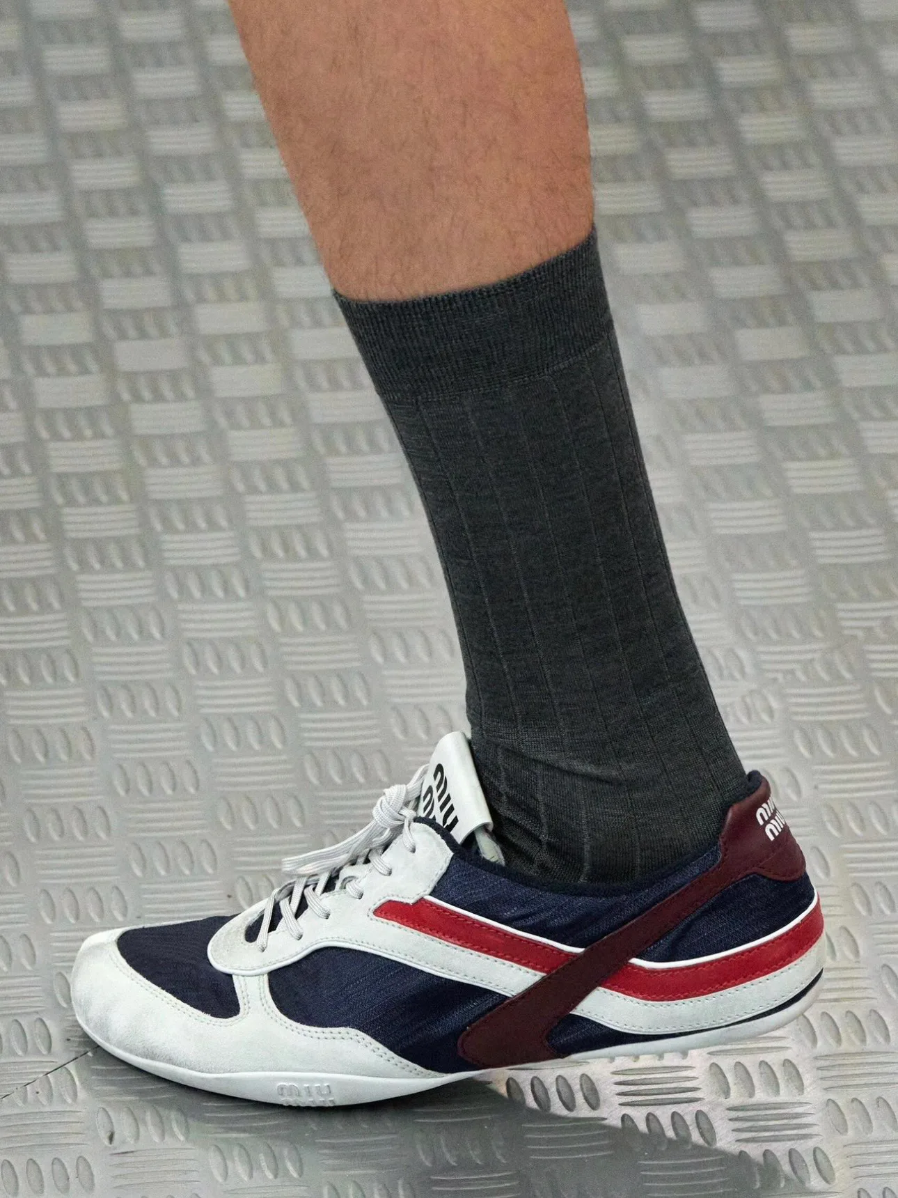 Кроссовки Женские Miu Miu 27219