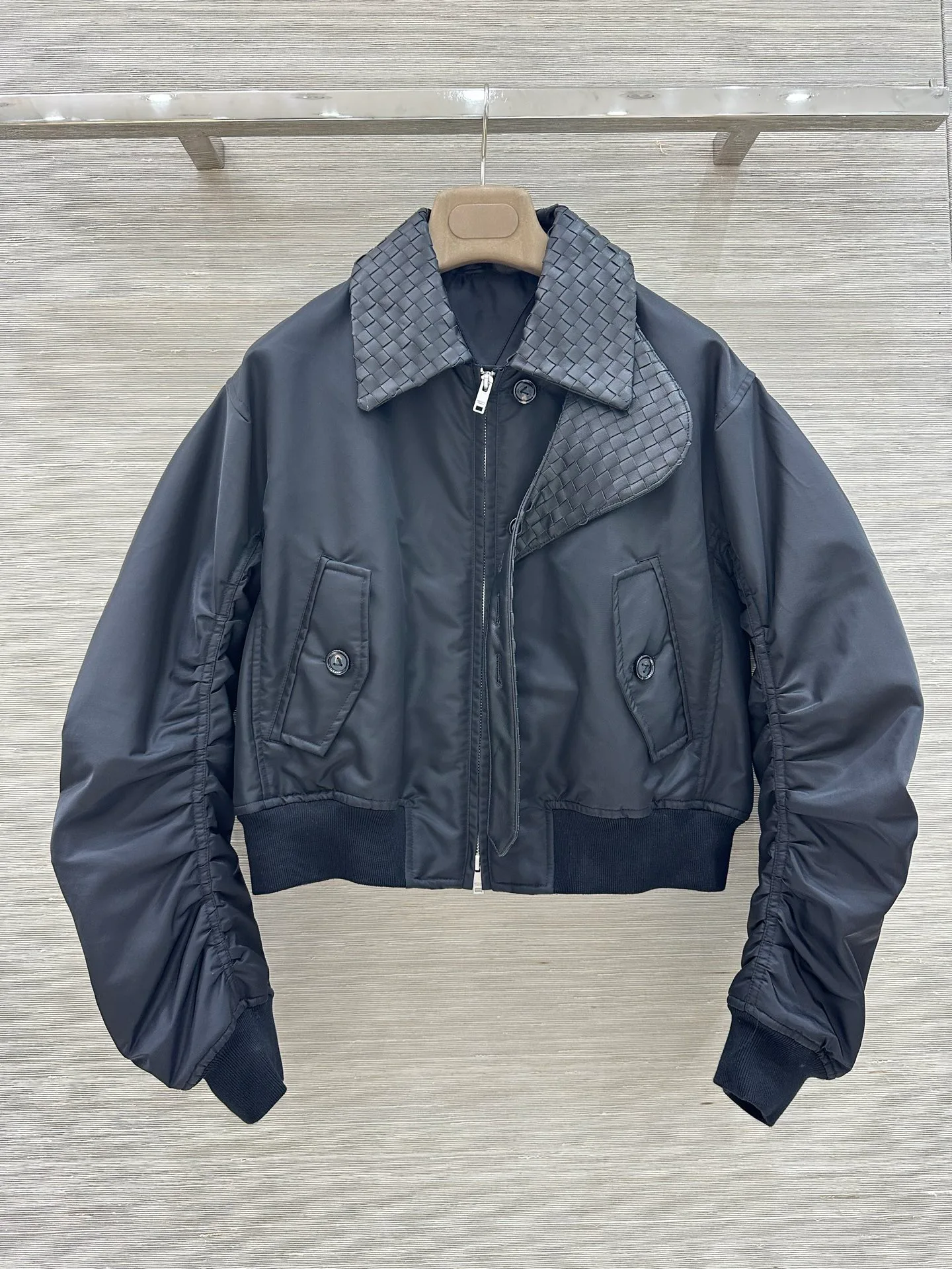 Куртки И Пуховики Женские Bottega Veneta 18311292