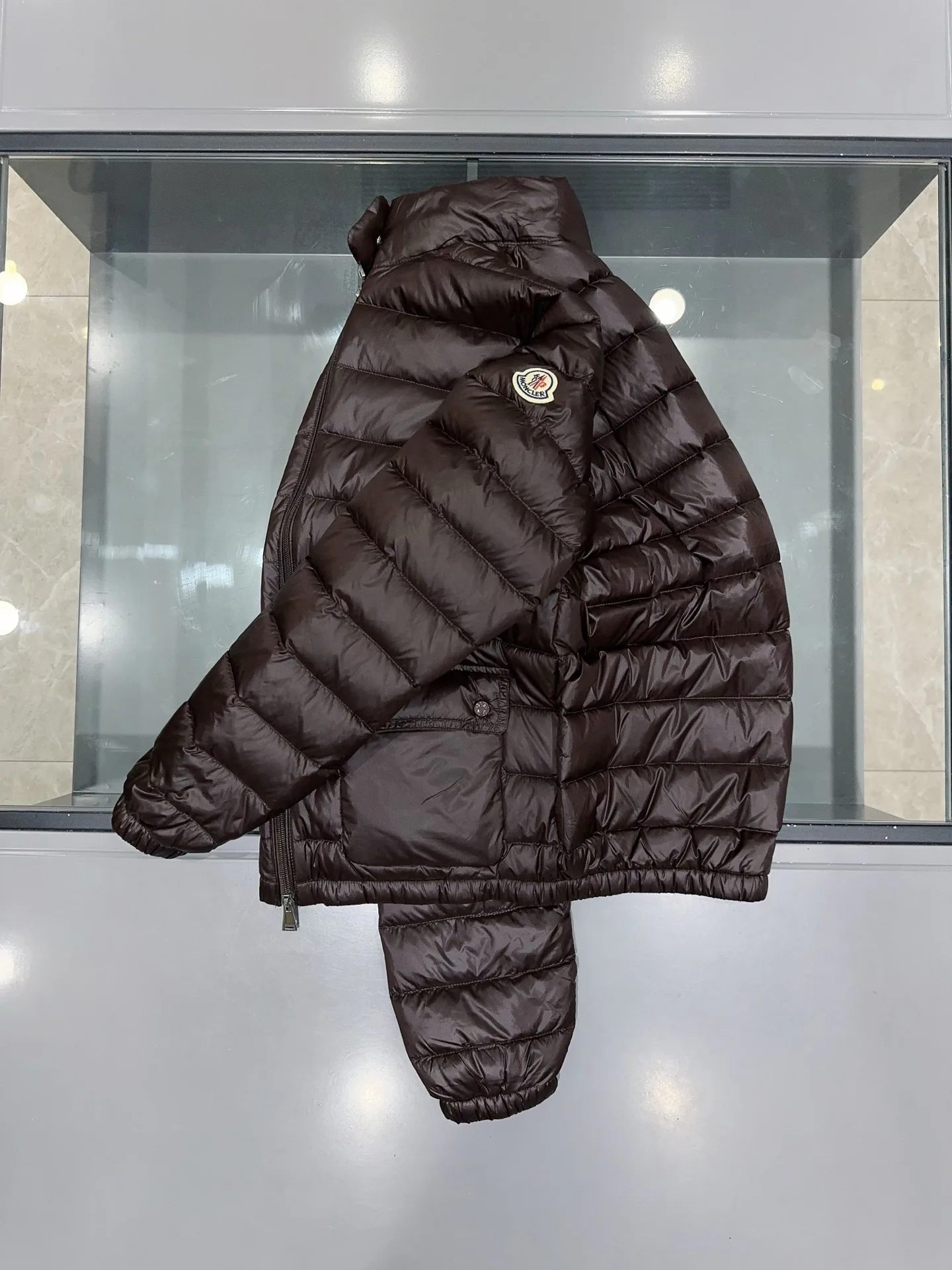 Куртки И Пуховики Женские Moncler 19084324