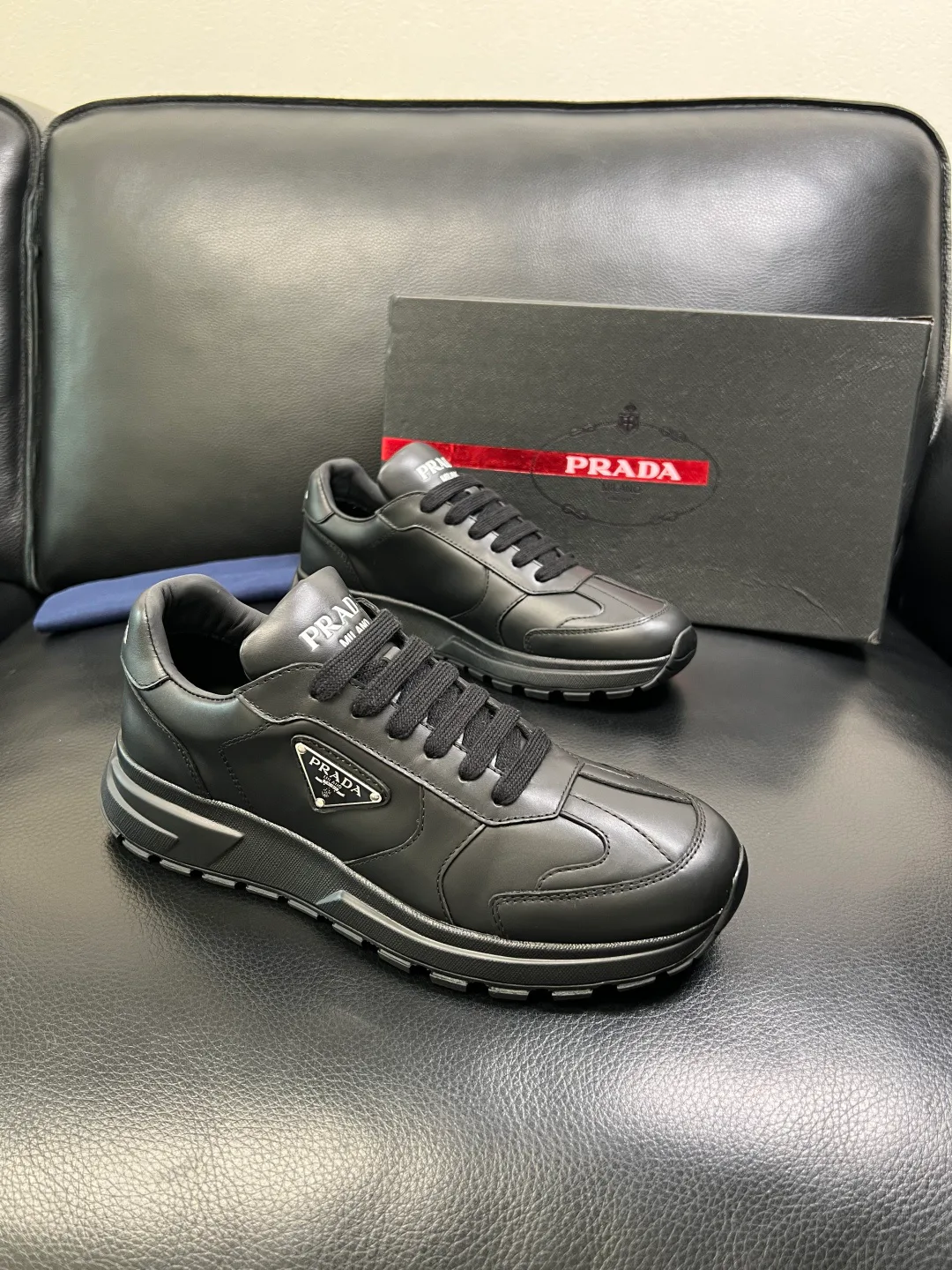 Кроссовки Женские Prada 471673