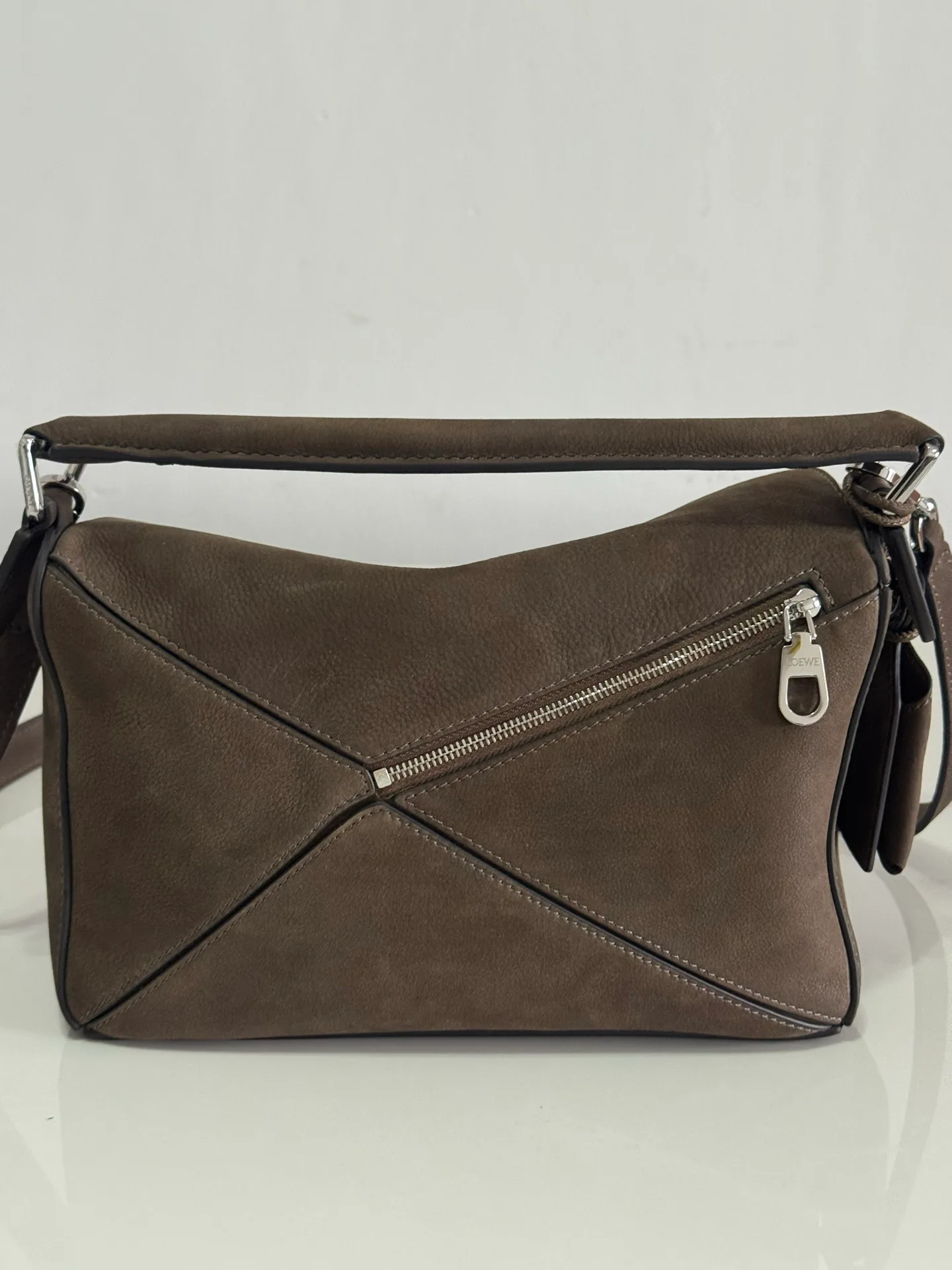 Классические Сумки Женские Loewe 11675866