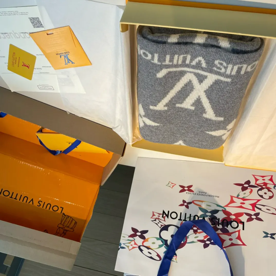 Шарфы Louis Vuitton 4471