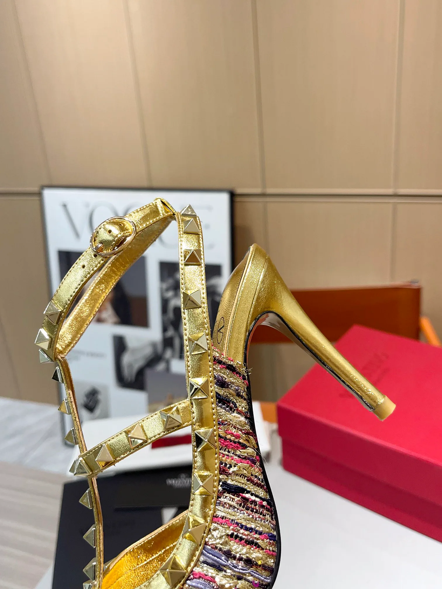 Босоножки Женские Valentino 17956801