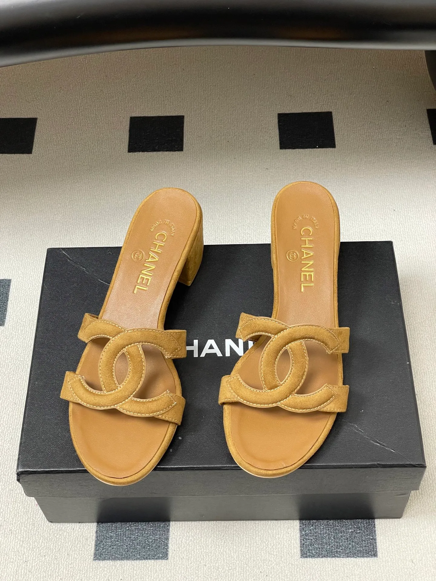 Сандалии Женские Chanel 12684447