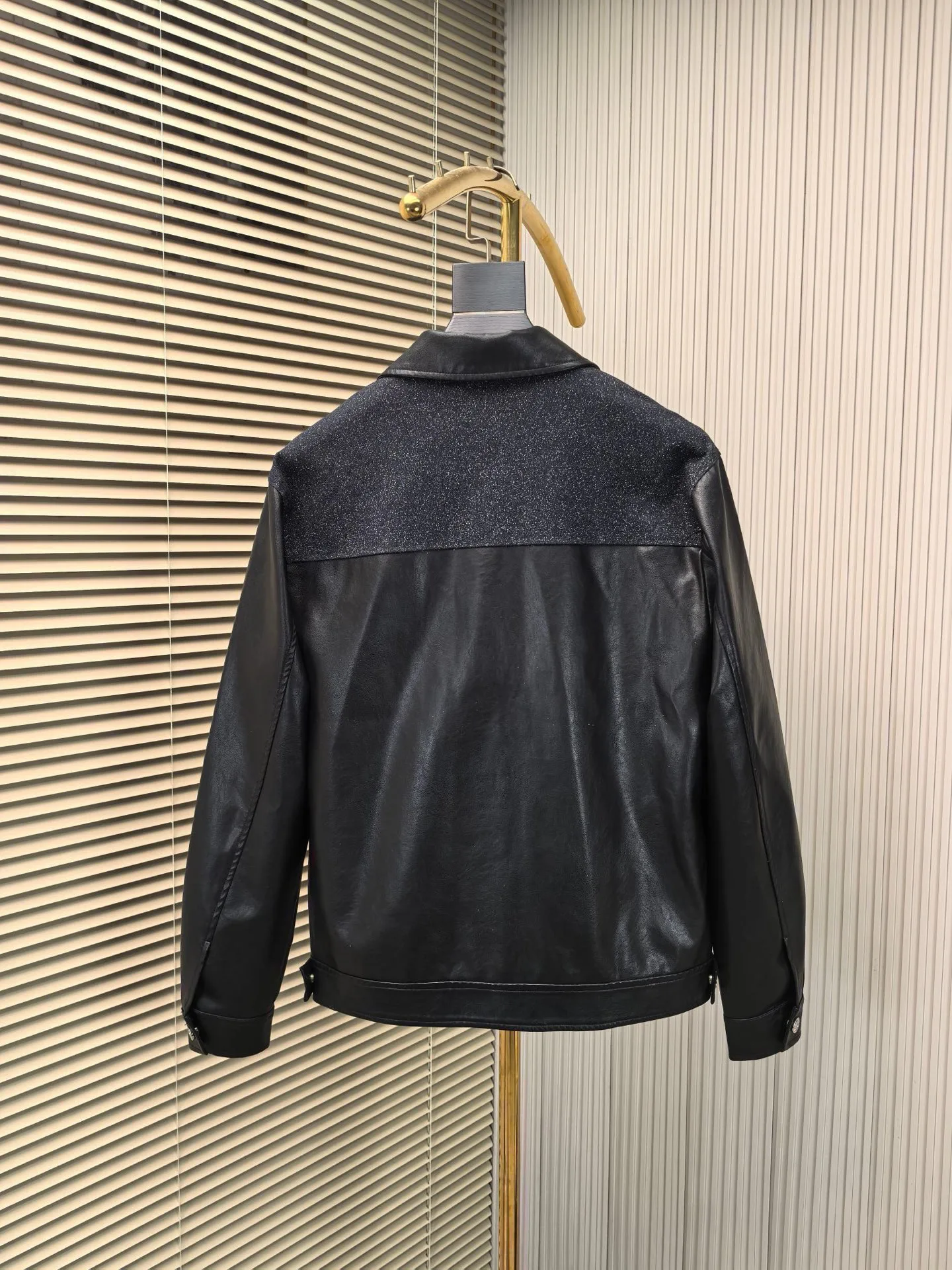 Кожаные Куртки И Дублёнки Мужские Dolce & Gabbana 11411446