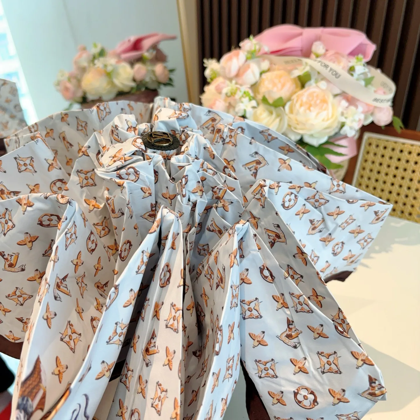 Зонты Louis Vuitton 1618372
