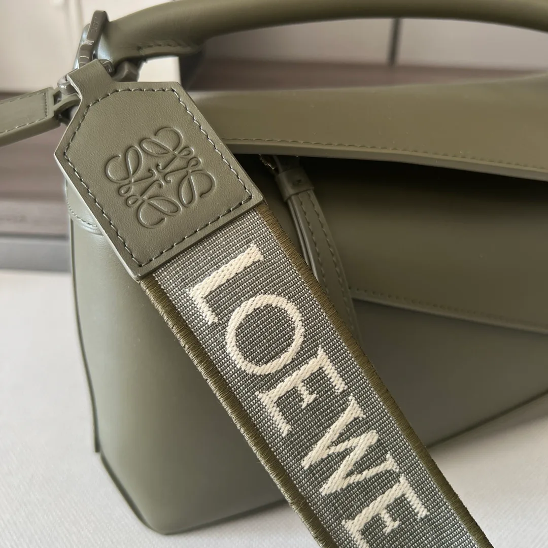 Классические Сумки Женские Loewe 6447968