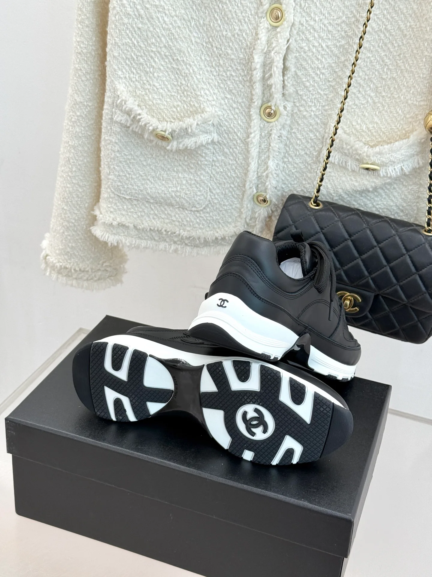 Кроссовки Женские Chanel 11394681