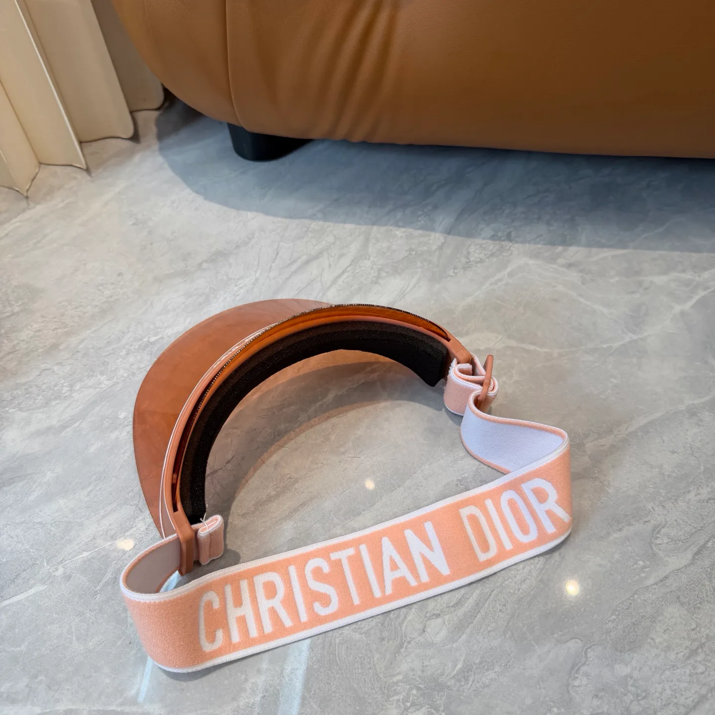 Головные Уборы Christian Dior 13294388