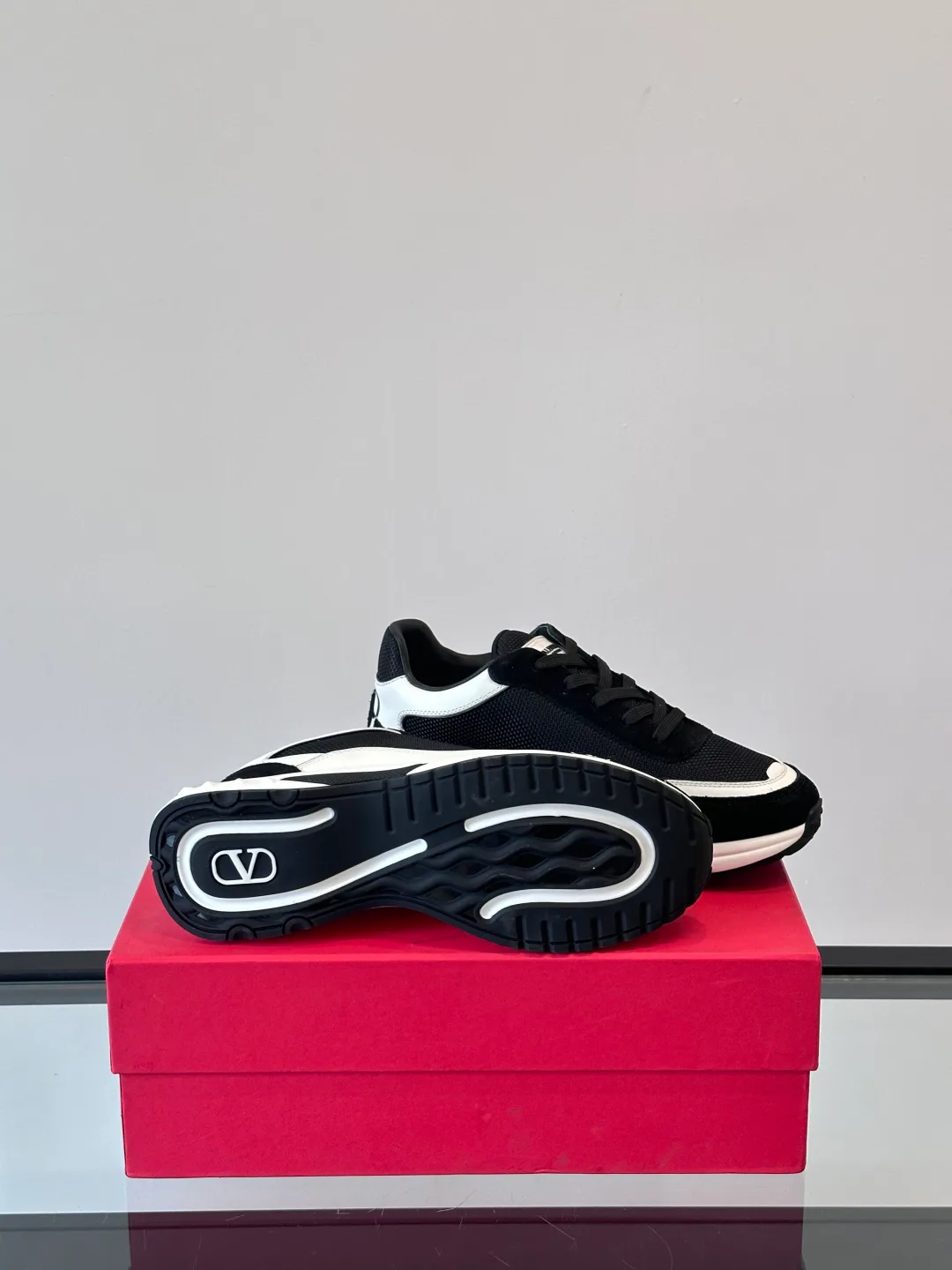 Кроссовки Мужские Valentino 25438