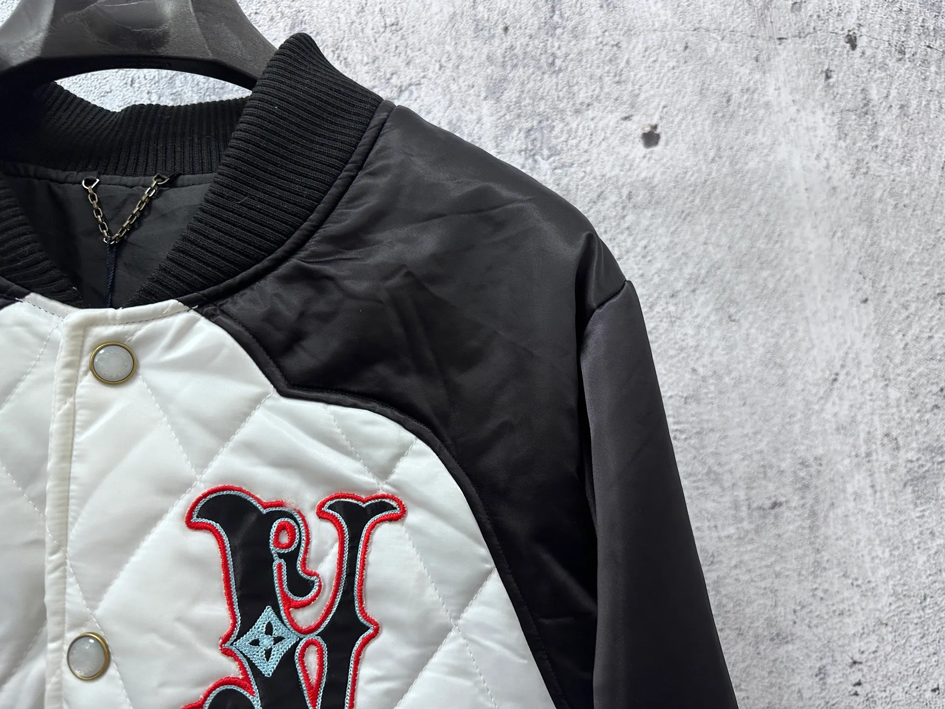 Куртки И Пуховики Мужские Louis Vuitton 233554